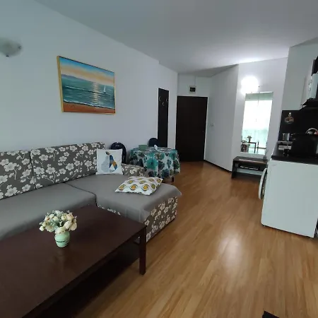 прекрасен с изглед към морето сарафово 1